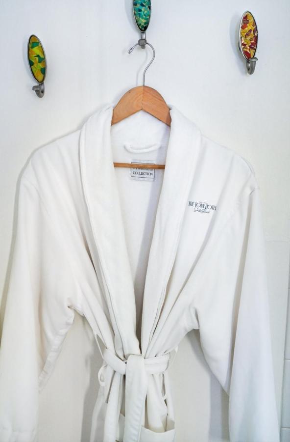 Collins Standard,1256945461:JPEG