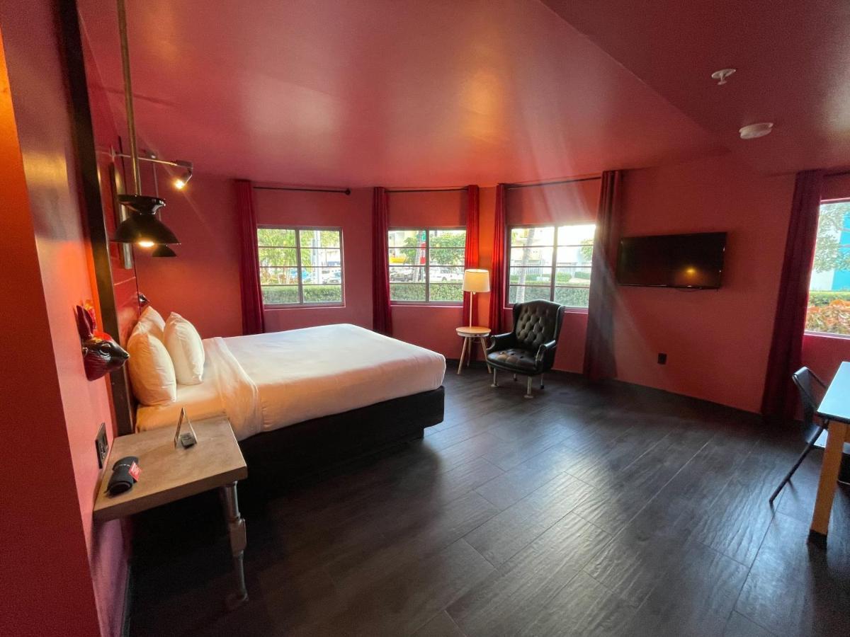 Habitación con cama extragrande - Adaptada para personas de movilidad reducida