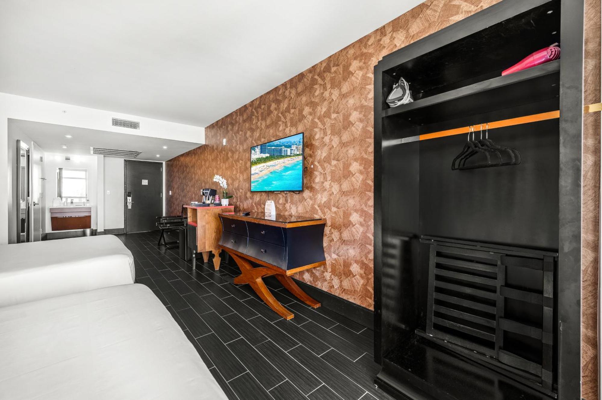 Premium Zimmer mit 2 Schlafzimmern, 2 Bädern und Balkon