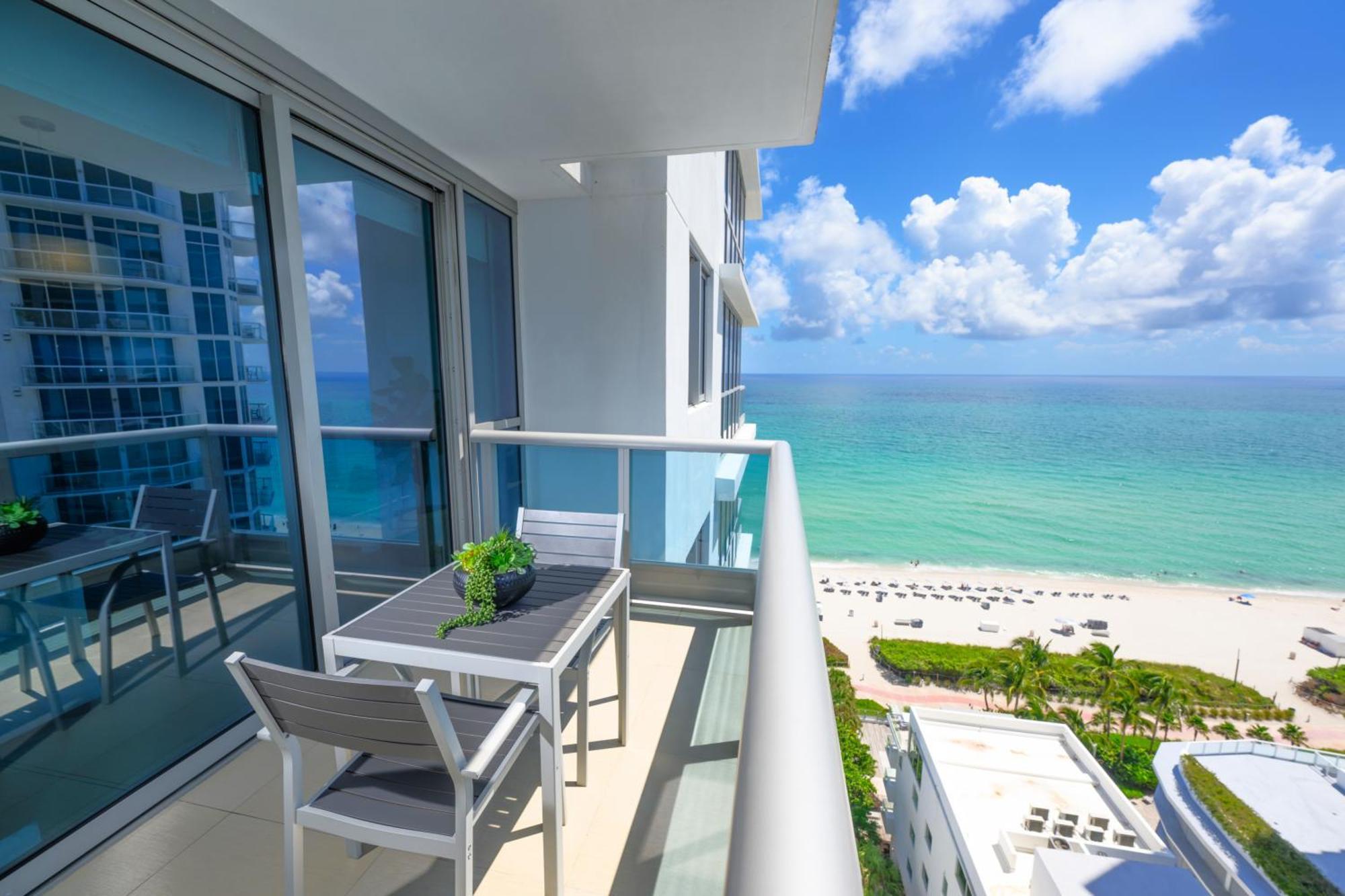 One-Bedroom Apartment Sea View,1618840646:JPEG
