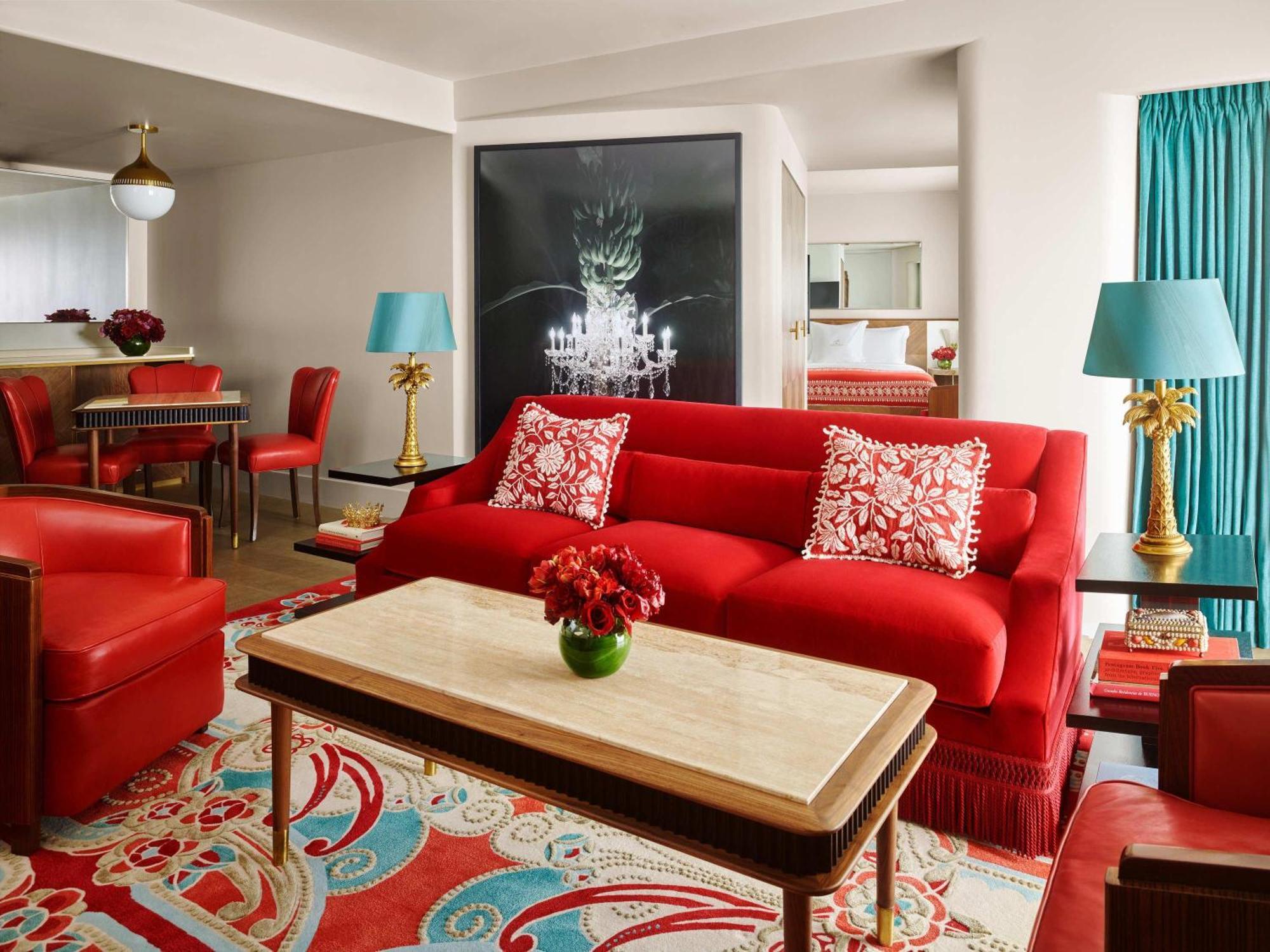 One-Bedroom King Suite with Partial Ocean View