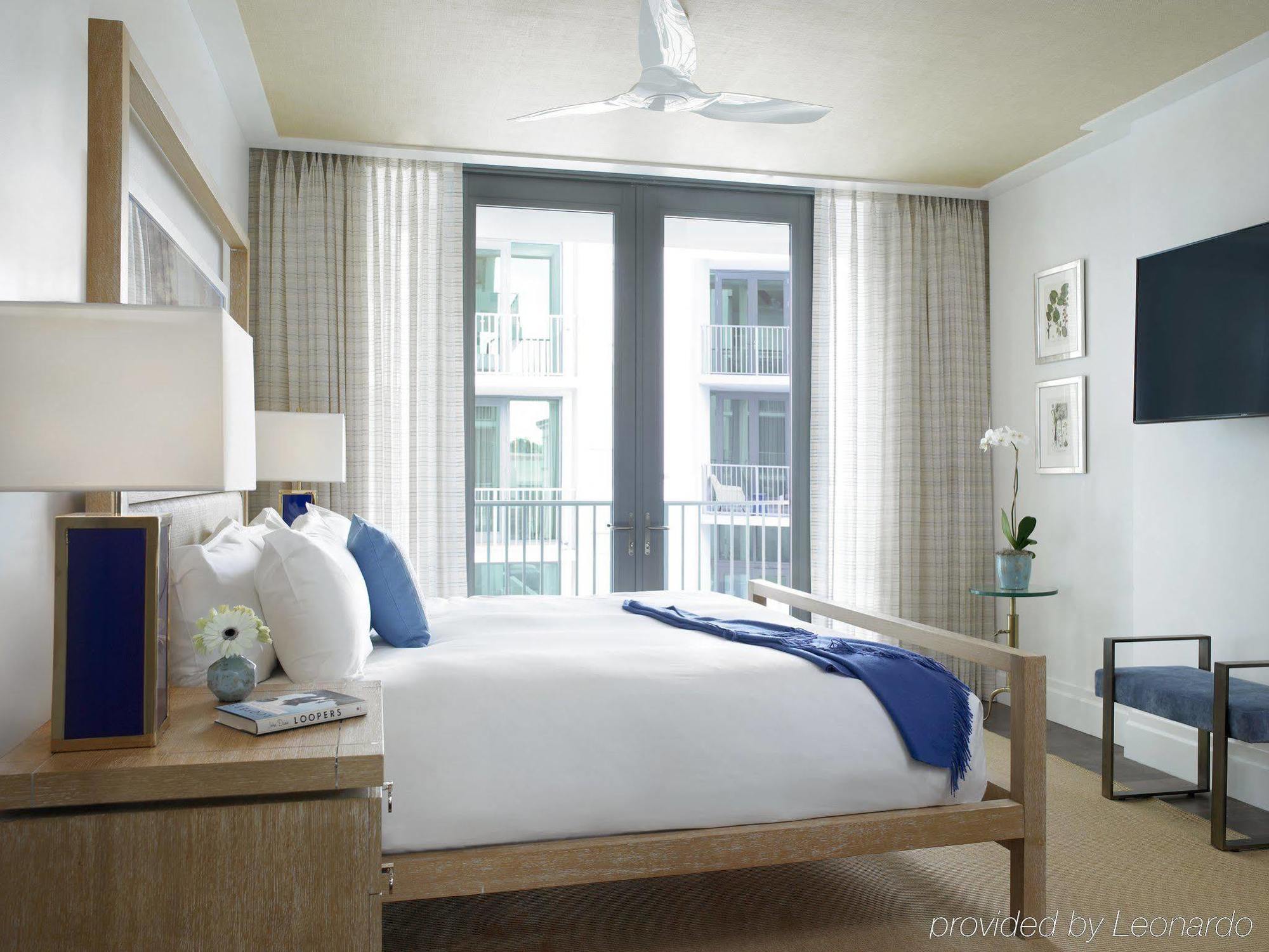 Superior King Suite with Balcony