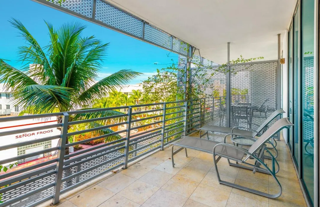 Private Studio At Z Ocean Hotel-1