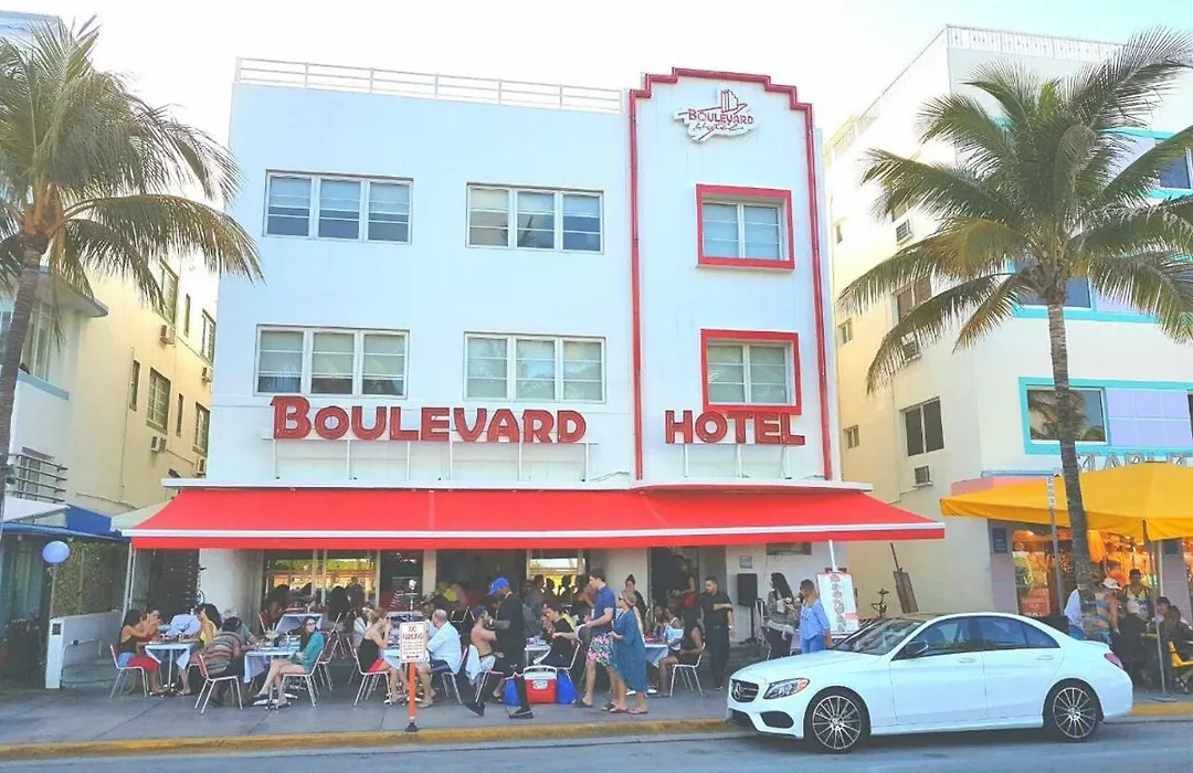 Boulevard Hotel-1