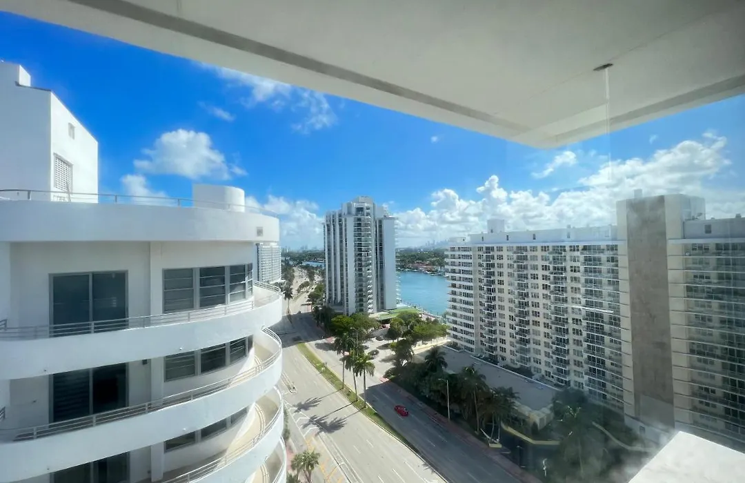 Pavilion Beach, Xl Balcony Suites-1