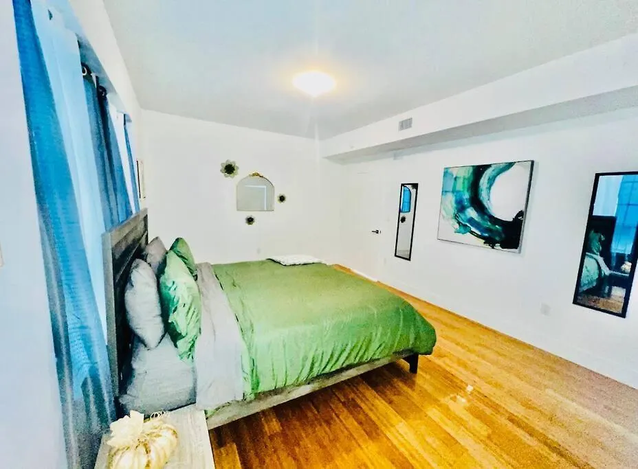 Best View In Miami•Kingbed-1