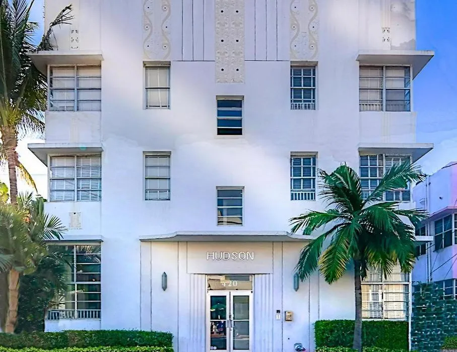 Spacious Private Sobe Studio-1