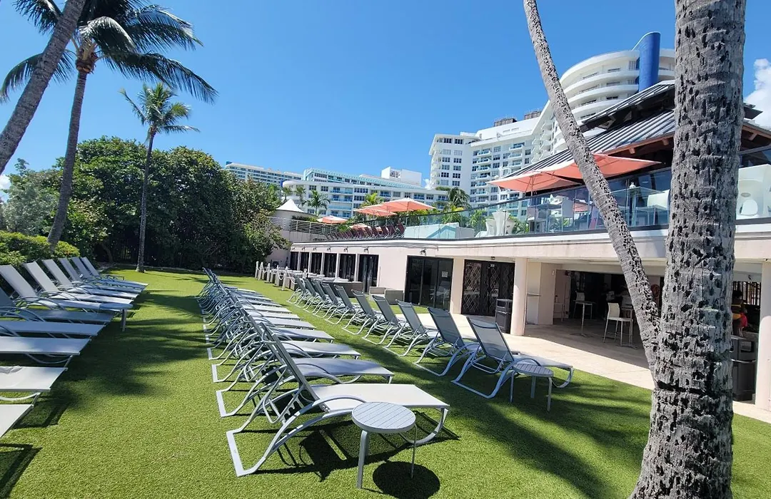 2 Bedroom 2 Bath Beachfront Condo On Miami Beach Millionaire Row-1