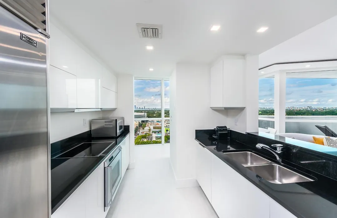 4B Super Premium Private Condo At The Setai-1