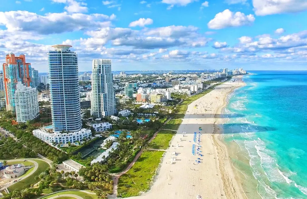 Luxurious Private Condo At 1 Hotel & Homes -945-1