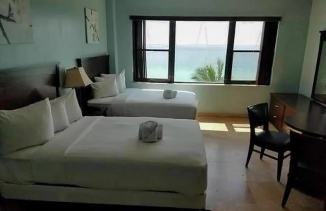 Ocean Front Casablanca Studios With Full Kitchens & Beach Access By Bl Rentals-1