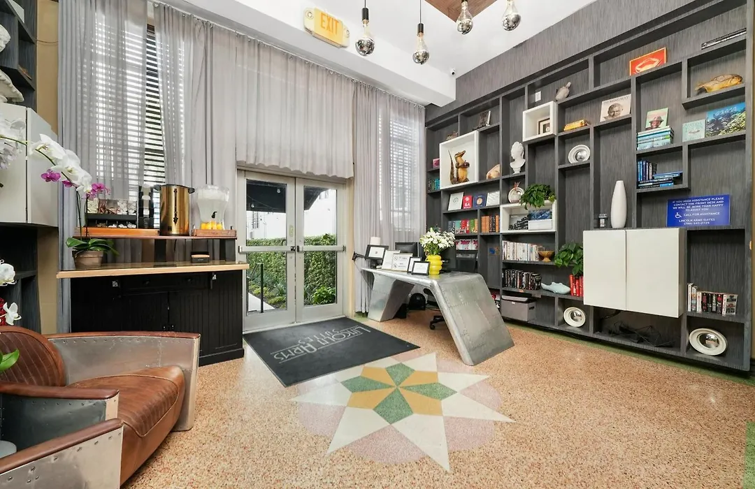 Lincoln Arms Suites-1