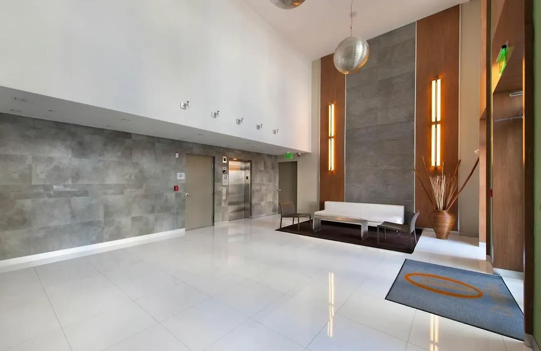 Modern Ocean Drive Condo In The Heart Of Sobe!-1