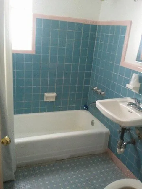 Collins Avenue Hostel-1