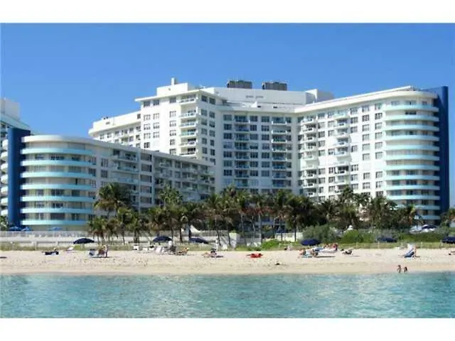 Apartment On The Beach For 6 Peoples With Balcony-1
