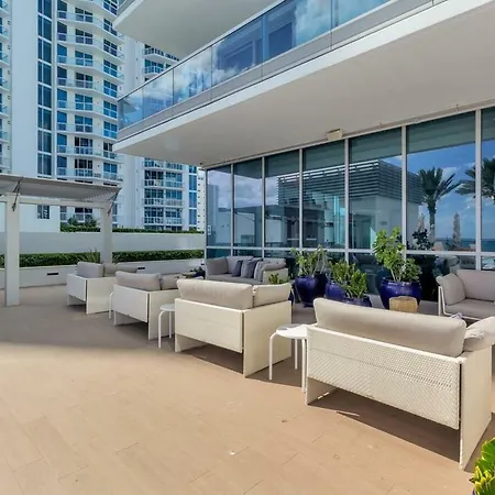 Dharma Home Suites Miami Beach At Monte Carlo-3