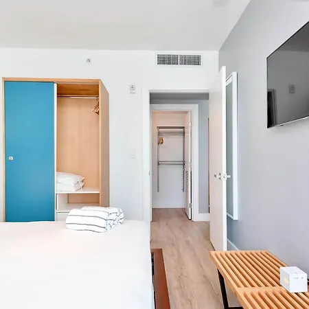Boutique Hotel Suite 1215 West Avenue-3