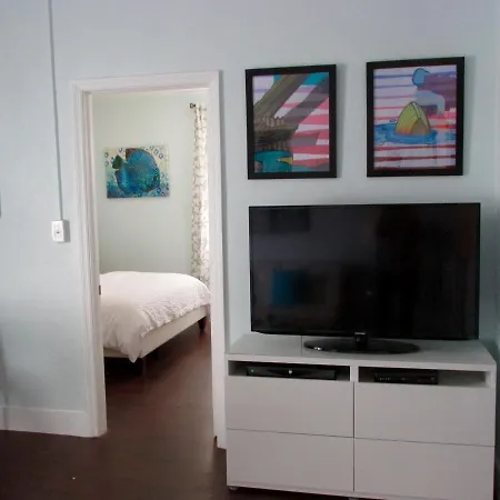 Miami Beach Suite By The Ocean And Boardwalk-3