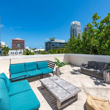 Cento Collins Stays By Mercury South Beach-3