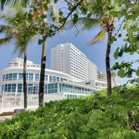 Castle Beach: Rumba Suite-2