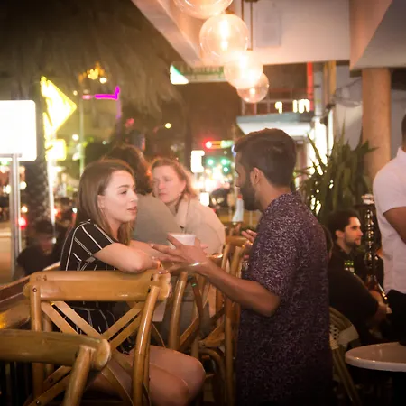 Miami Beach International Hostel-2