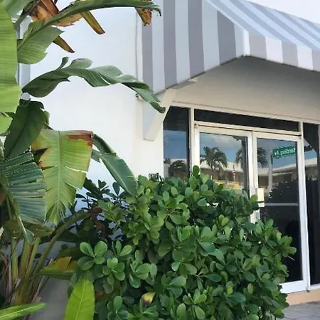 Harding Miami Beach Apartments-3