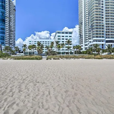 Oceanfront Miami Beach Studio With Beach Access-2