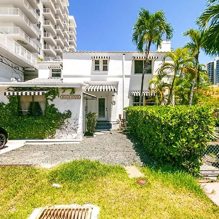 Studio House 2 Blocks From Beach-2