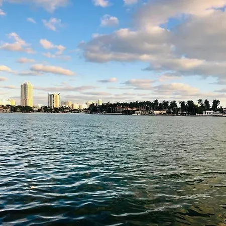 Best View In Miami•Kingbed-3