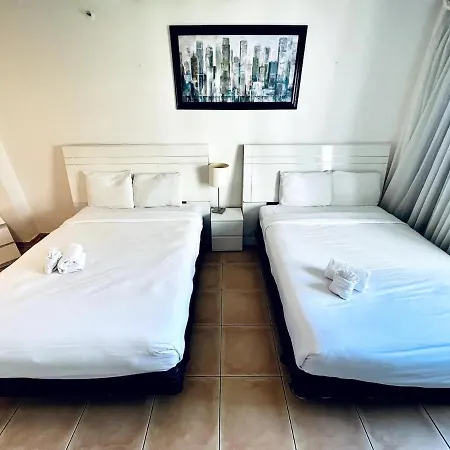 New Miami Beach Ocean Side Condo 424-3