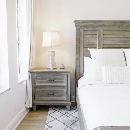 Meet Me On Ocean Dr - Cozy Stay Steps From Beach-2