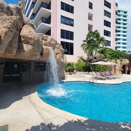 2 Bedroom 2 Bath Beachfront Condo On Miami Beach Millionaire Row-3