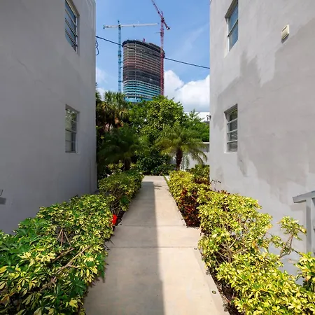Sunny Days Apartments-3