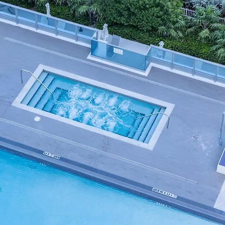 Bluebird Suites Monte Carlo Miami Beach-3