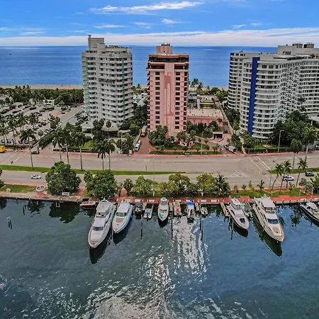 8 Floor Miami Beach With Beach Service-2