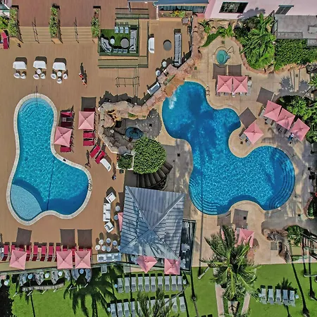Cozy Beachfront 2 Bdr & 2 Ba Miami Beach Condo-3