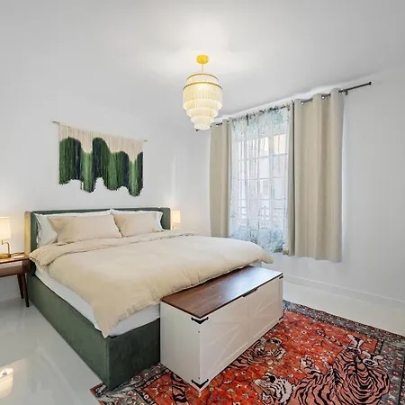 Sage On Ocean Drive Apartments-2