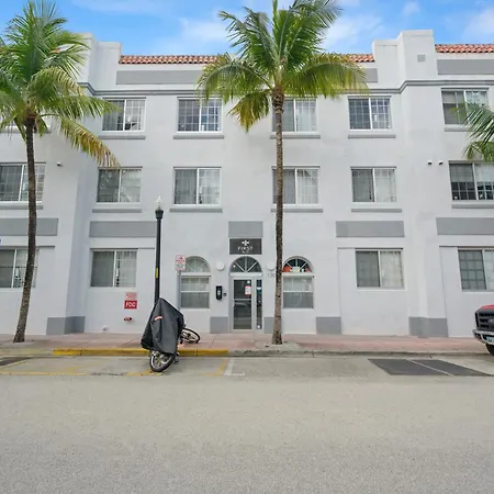 Sage On Ocean Drive Apartments-3