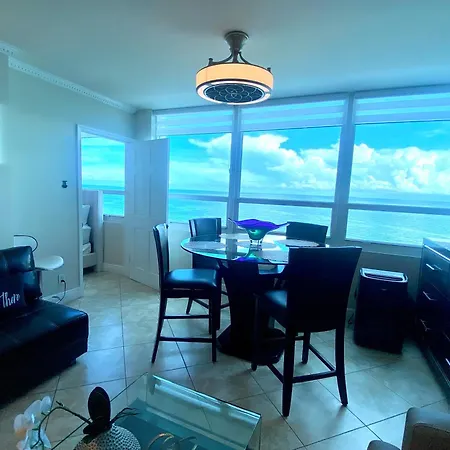 Large Luxurious Direct Ocean Front Penthouse Or Deluxe 1 Bedroom Ocean Front Condo-Beach Access- Free Parking- Remodeled-2