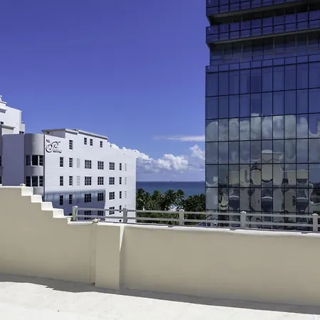 Hilton Garden Inn Miami South Beach-3