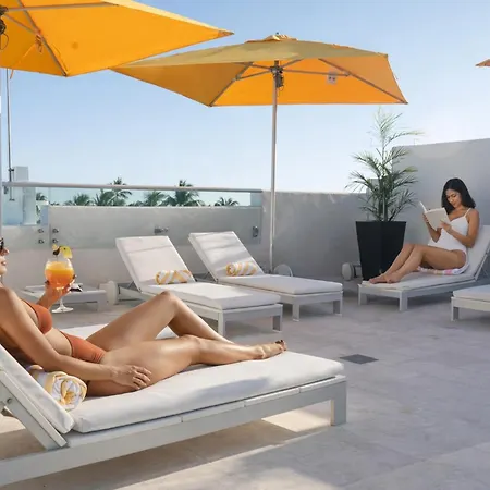 Leslie Hotel Ocean Drive-2