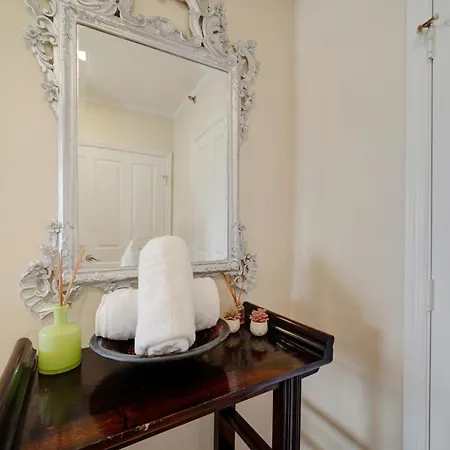 New Amazing Large 3Br Direct Oceanfront Penthouse On Ocean Drive!!-2