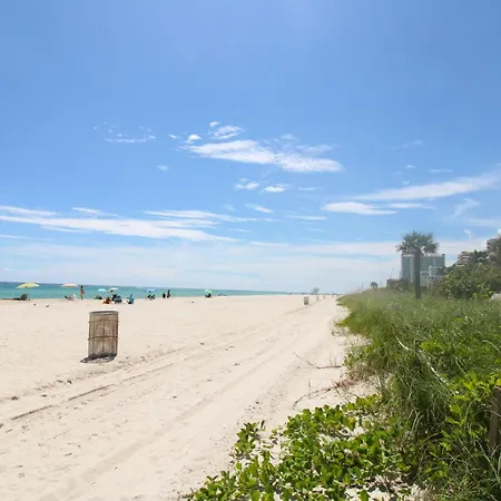 Castle 1131 Oceanfront Condo With Ocean View Beach, Pool, Bar, Tennis, Gym, Free Parking And Gym!-3