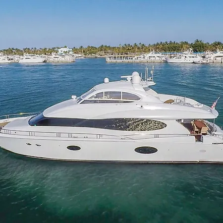 Miami Beach Luxury Yacht Charters-2