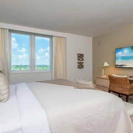 Luxurious Private Condo At 1 Hotel & Homes -1127-2
