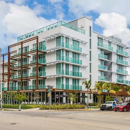 Boutique Hotel Suite 1215 West Avenue-2