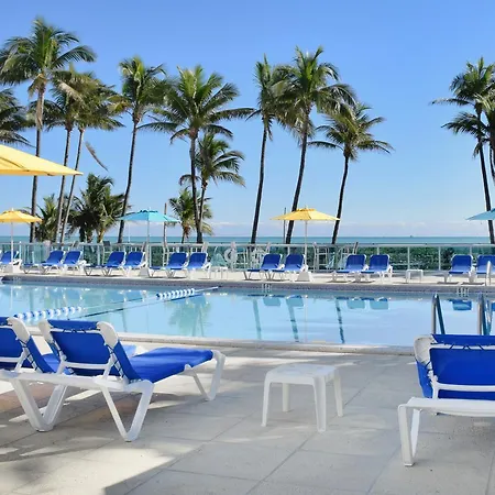 Oceanfront Contemporary Suites-2