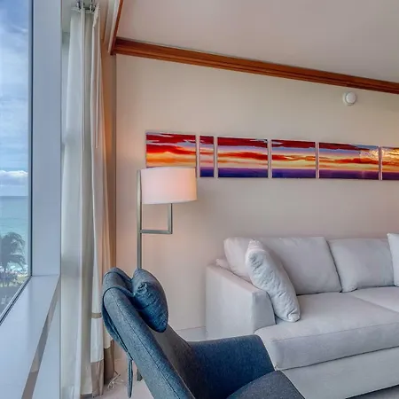Carillon Privately Owned Apartments-2