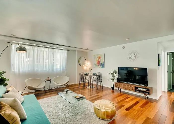 Mid-Century Modern Gem South Beach Miami Miami Beach que aceita animais de estimação