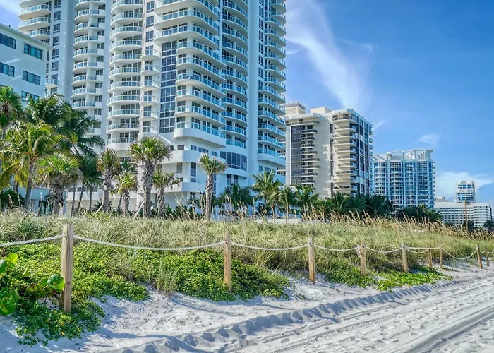 Deluxe Apartments At The Casablanca Miami Beach che accetta animali